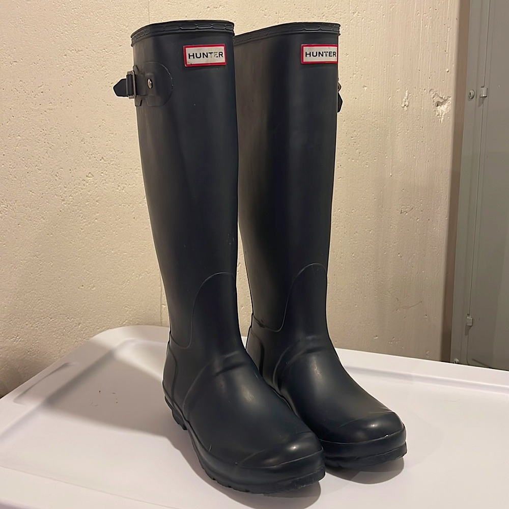 Hunter boots. Women 8. Blue